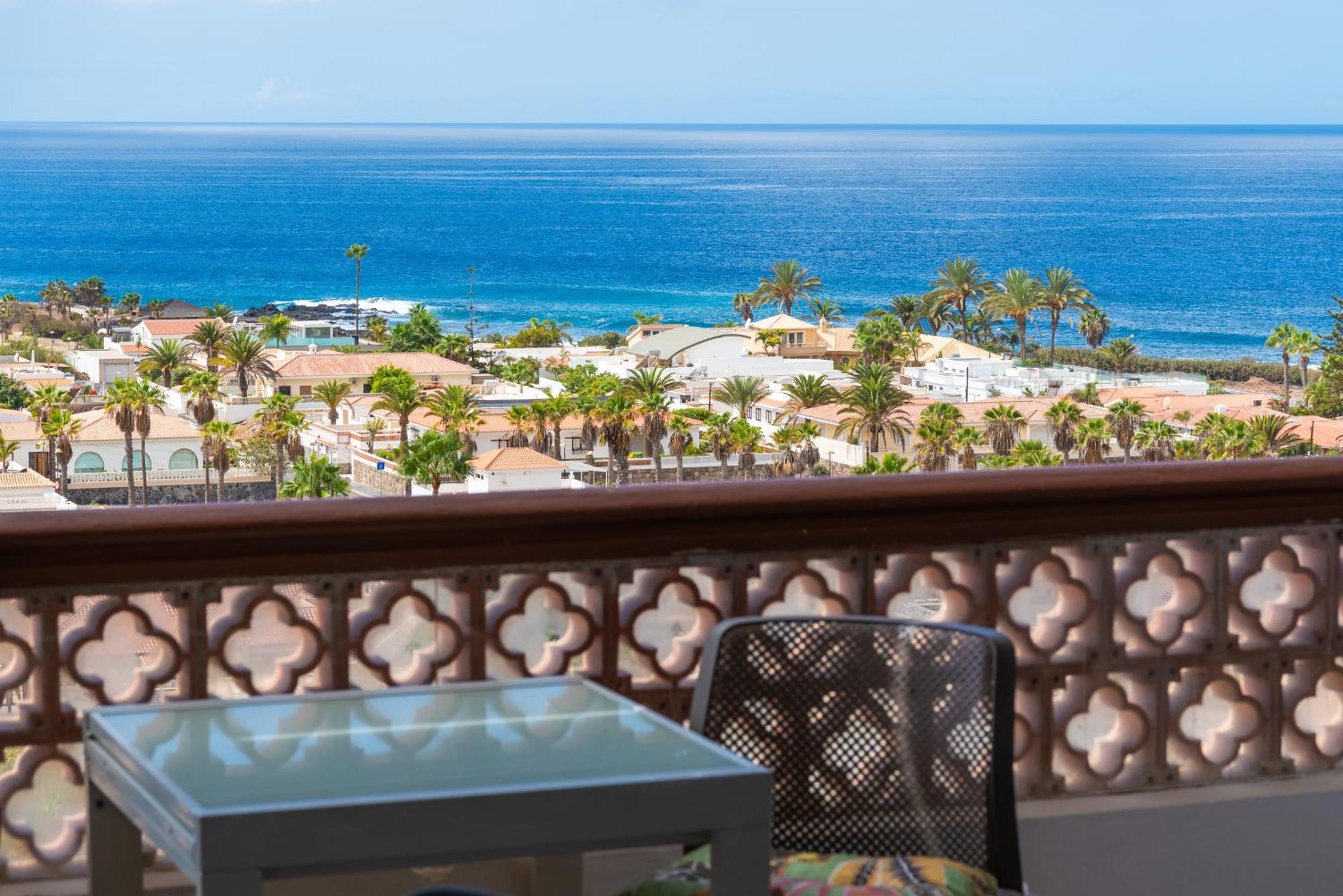 Cozy With Ocean View - Complete Renovation June 2024 Palm-mar